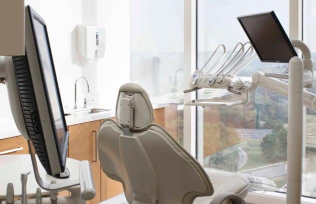 Aesthethic & Implant Dentistry of Atlanta treatment room.